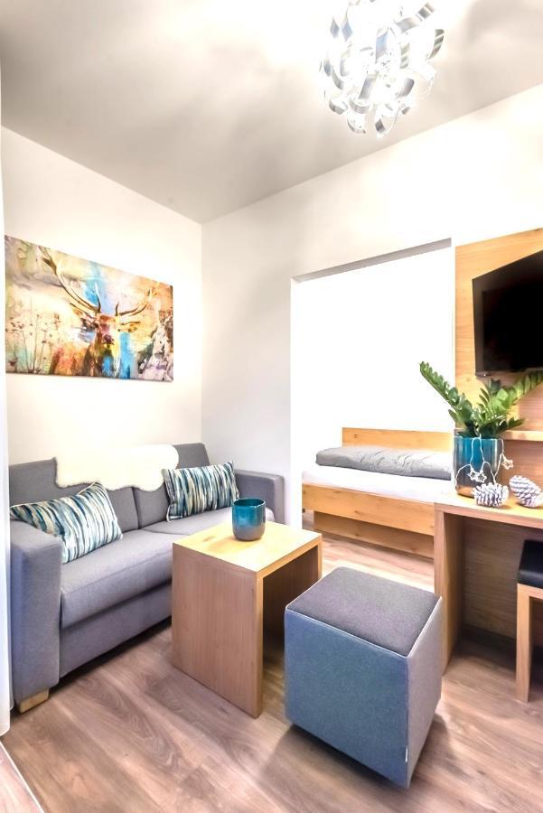 Reiners Quartier - Relaxed Living Aparthotel Bruckberg Exteriör bild